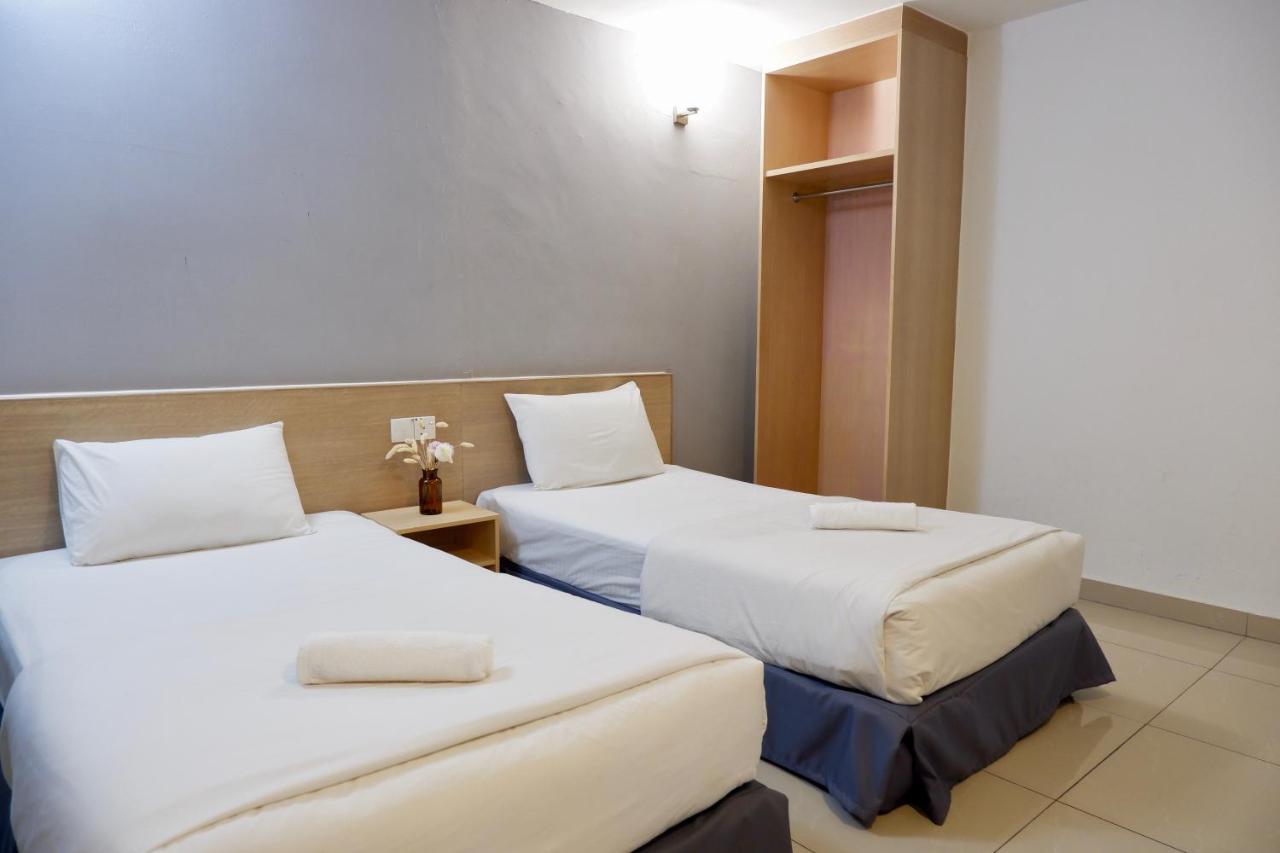 Iris Garden Hotel